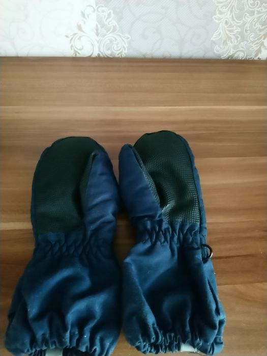Продам детские варежки