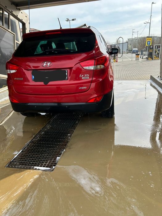 Hyundai ix35 4 *4