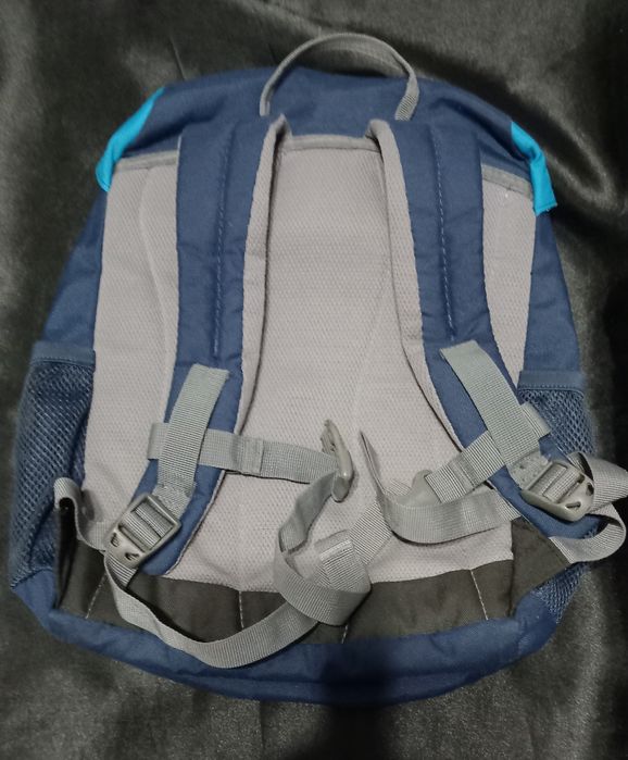 Deuter AC Lite 15 и детска Deuter 10 раници