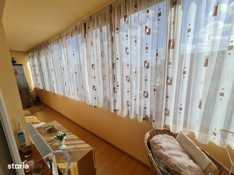 Vand apartament 5 camere Micalaca Str Abrud,2b.Decomandat,Spatios100mp