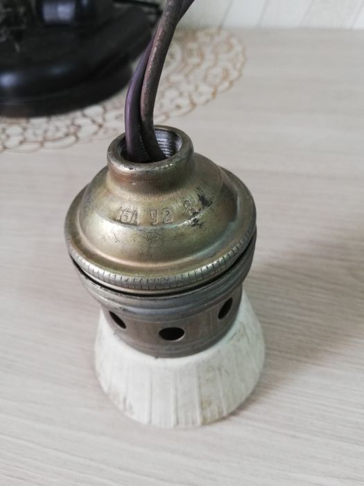 Патрон керамический Е 40 вроде