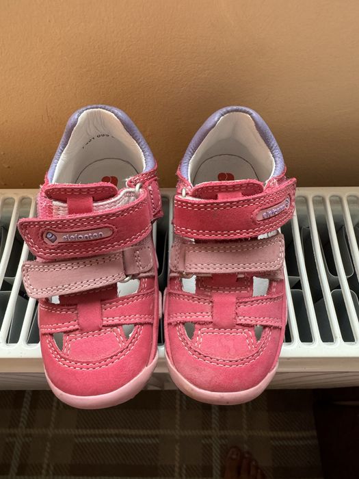 Vand papucei diferite marimi