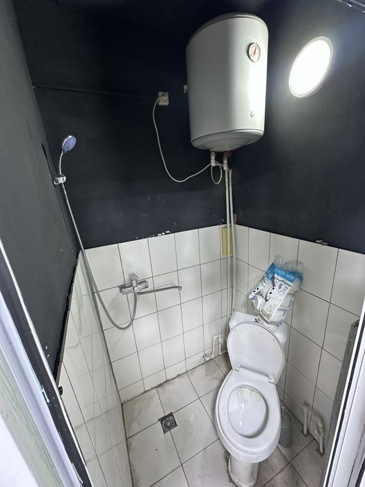 Algoritm royson zavod oldida 1 liniyada 2 etaj 80 kv joy ijara arendag