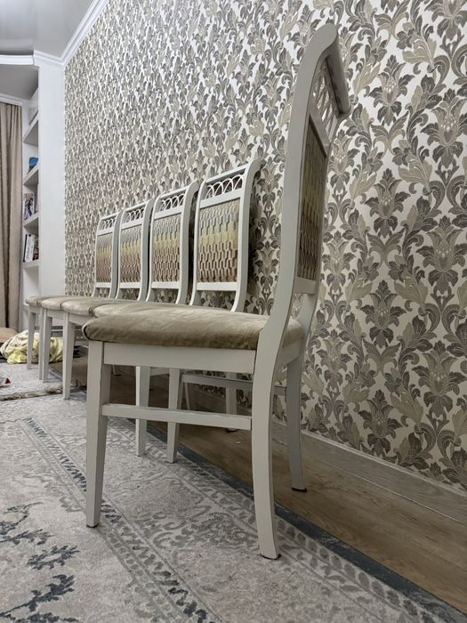 Стулья 5 шт, новые хорошие