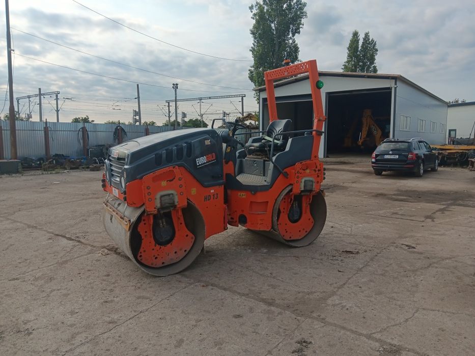 Vând cilindru compactor HAMM HD 13 VV