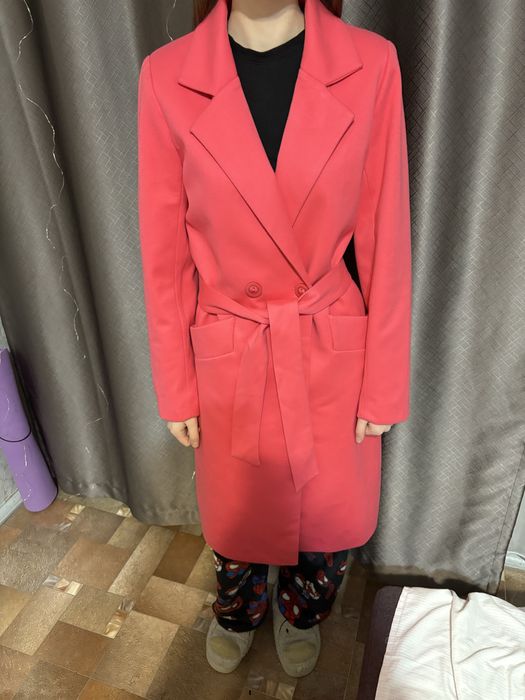 Продам новое пальто