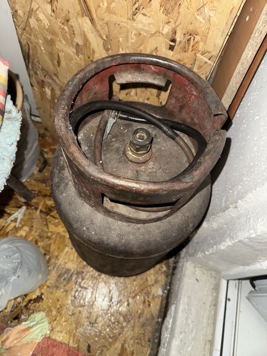 Продаю газовый баллон