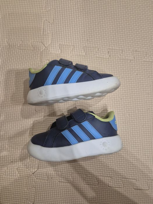 Детски маратонки Adidas 24