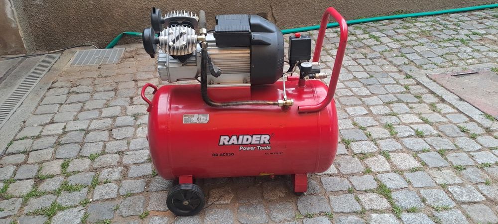 Въздушен компресор Raider 100L 2.2kW – като нов
