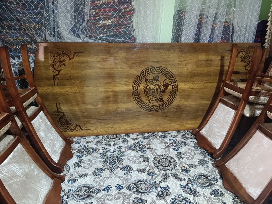 Stol sutul va pinal sotiladi. Xolati yangi