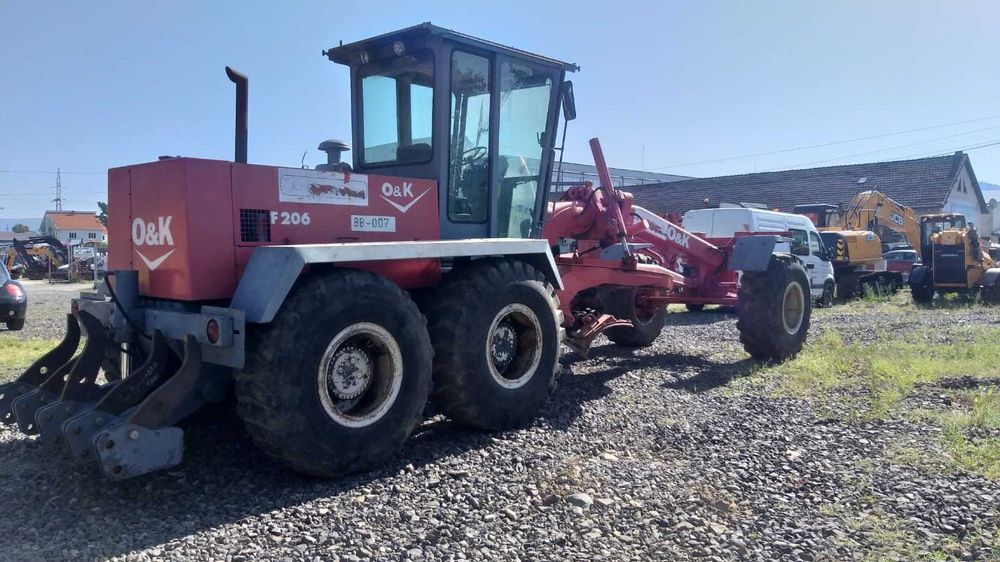 Greder O&K F206 – An 2004 – 6x4 – 18.700 kg