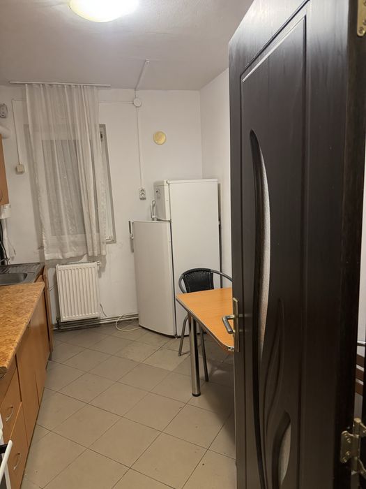 Inchiriez apartament 2 camere Codlea