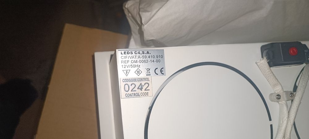 Плафон Philips с коробом