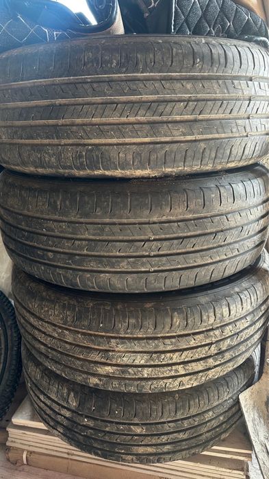 Шины 225/60/16 в хорошом сост