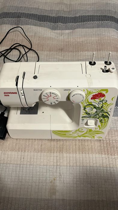 Швейная машина Janome Legend,2520