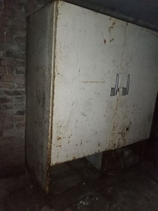 Продам холодильный шкаф ШХ