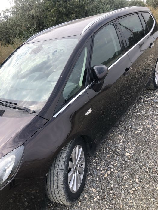 Opel zafira 2012