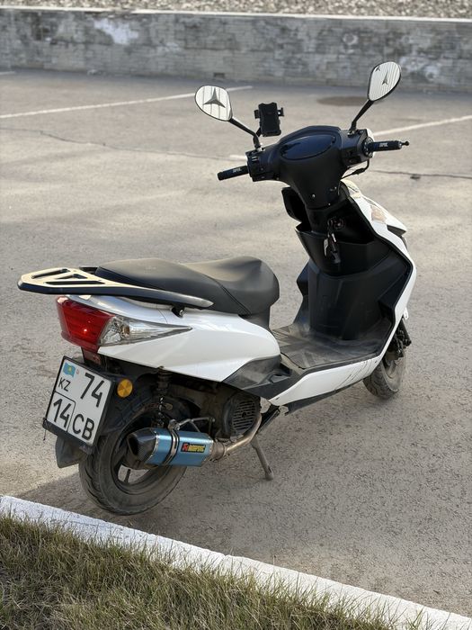 Продам Скутер м8 В идеале