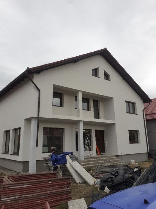 Executăm placări exterioare