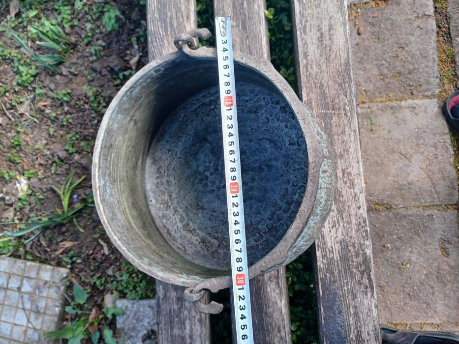 Меден бакър с бронзова дръжка