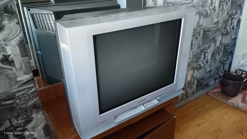 Продам телевизор