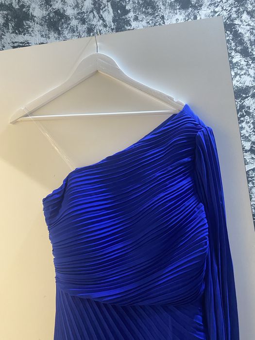 Продам очень красивое платье