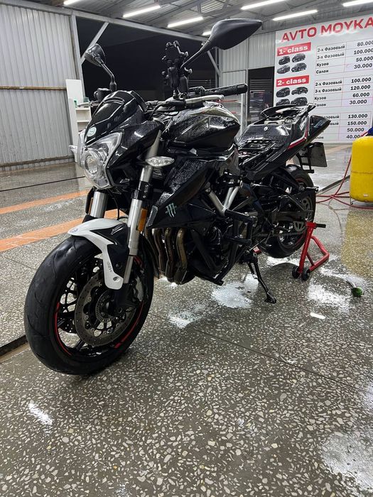 Мотоцикл Benelli TNT 600