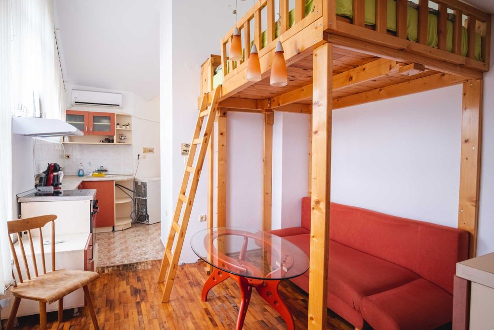 Дава се под наем Двустаен апартамент в Русе, Център - 50 кв.м за 484.5 € - Снимка #3