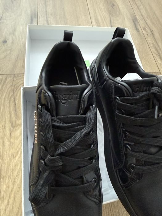 Оригинални обувки BLUGIRL от кожа 39 номер