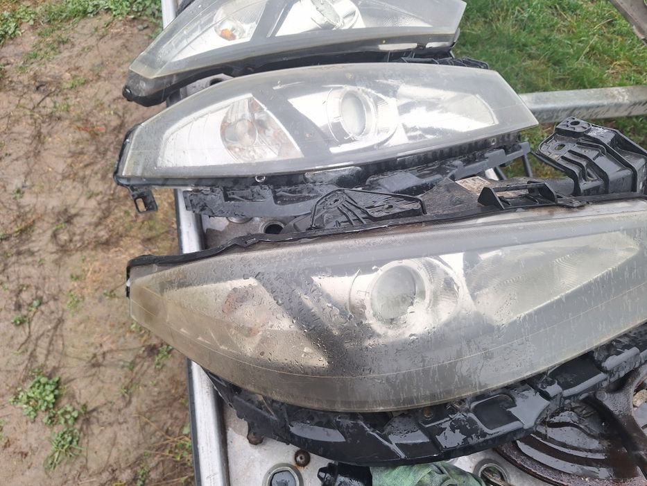 faruri renault laguna 2 facelift xenon