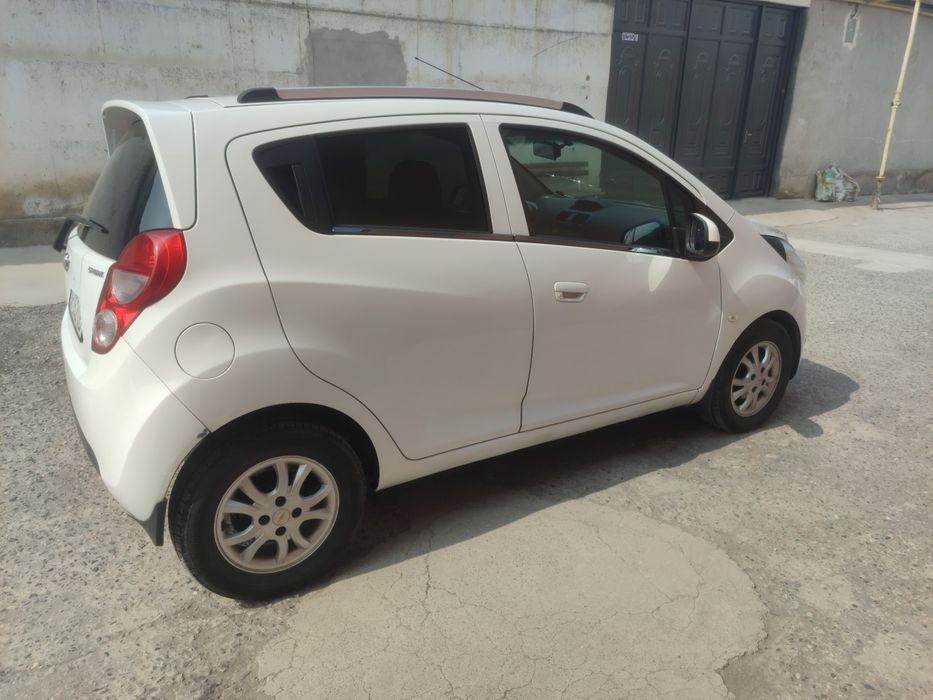 Spark  2013 Aftamat Toshkent mator-karobka 4pazitsiya  223ming yurgan