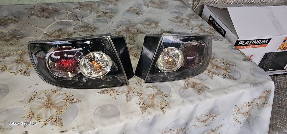 Задние фонари от мазда3 продам б/у