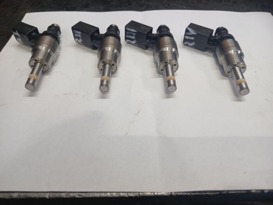 Инжектори за 2.0 FSI