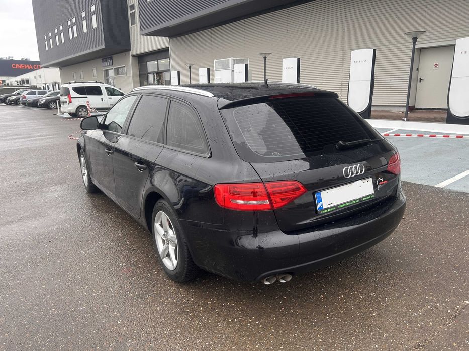 Audi A4 B8 Avant 2010 2.0 TDI 143 CP