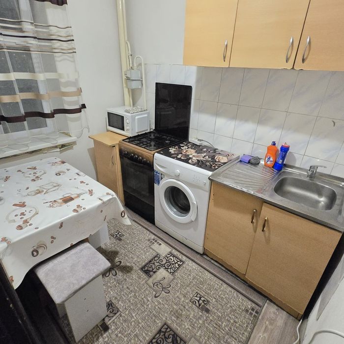 6 мкр есть KASPI RED час 2000, ночь/день 7000, сутки 11000