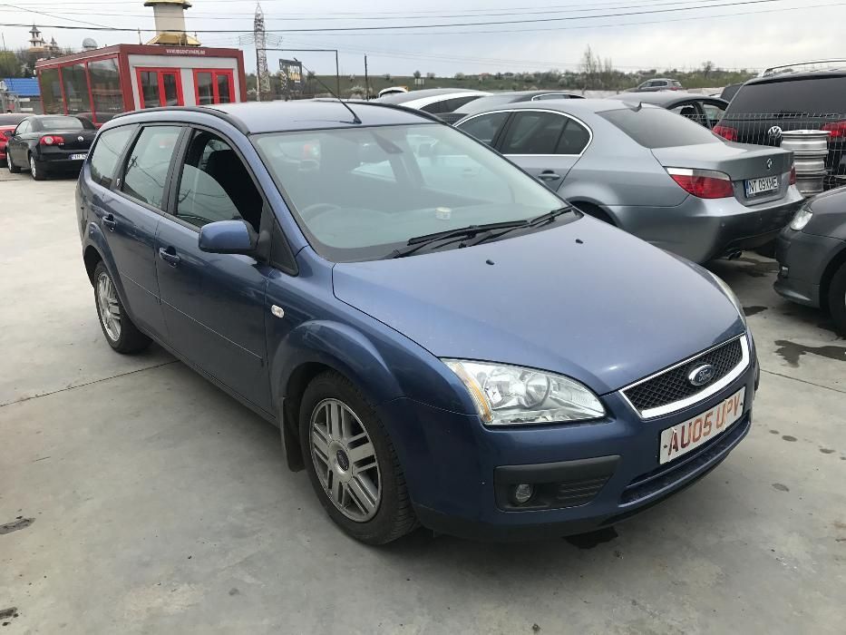 Dezmembrez Ford Focus II 1,6 tdci 2005