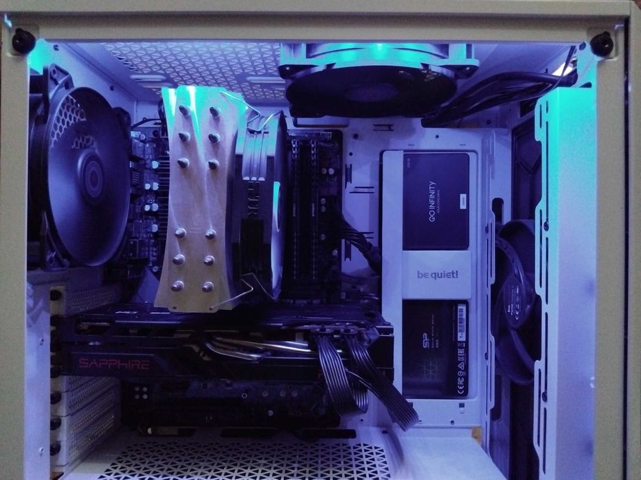 6 Ядрен Геймърски Компютър Z370 / i5 9600K / RX 6700 XT 12GB GDDR6