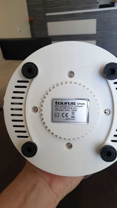 Сокоизстисквачка за плодове и зеленчуци