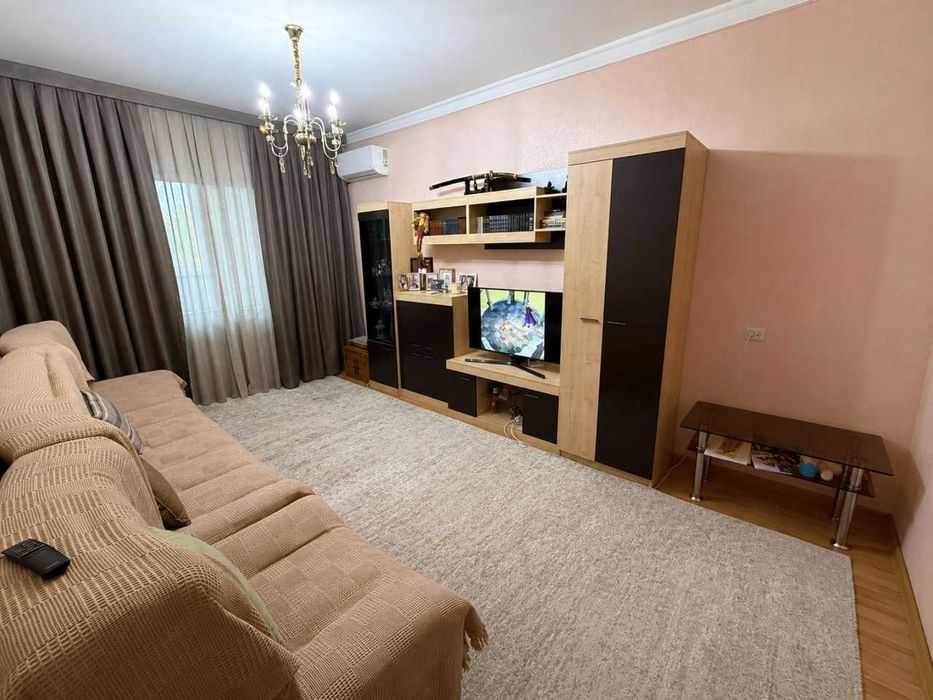 Продается 5-комнатная квартира, Чиланзар 20 квартал.