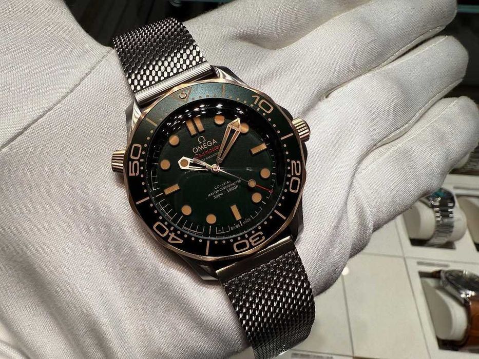 Мъжки Часовници Seamaster Diver 300M зелено