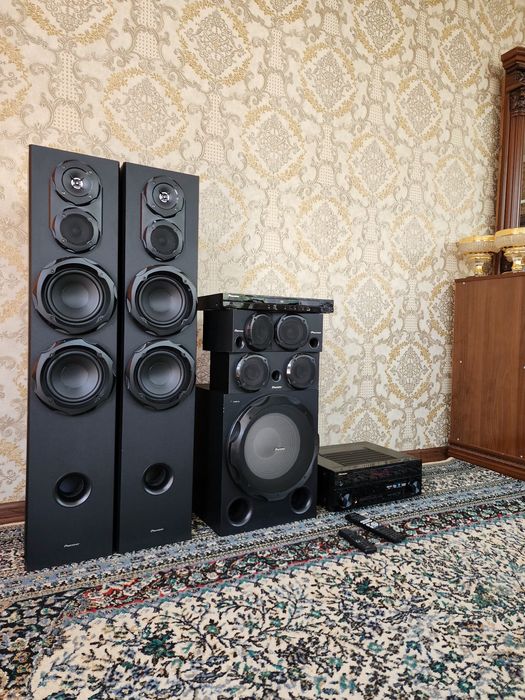 Pioneer активный  субвоофер монстры