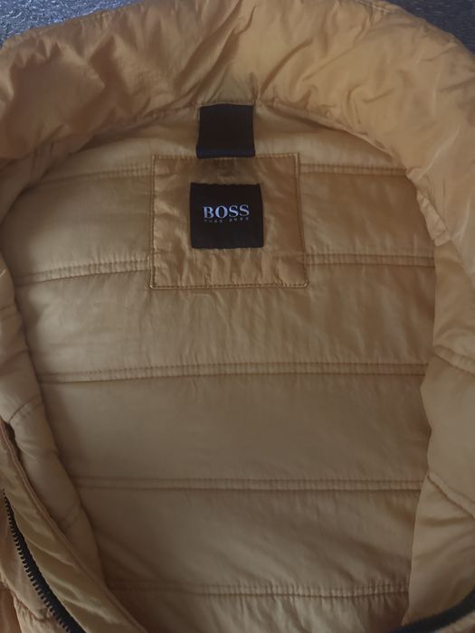 Куртка BOSS в оригинале