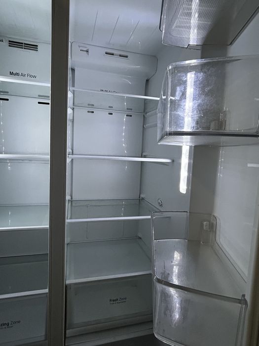 СРОЧНО ТОРГ Продам холодильник LG