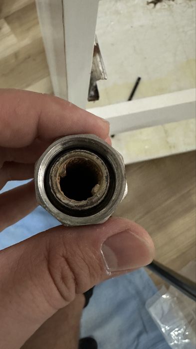 Продам змеевик для ванной.