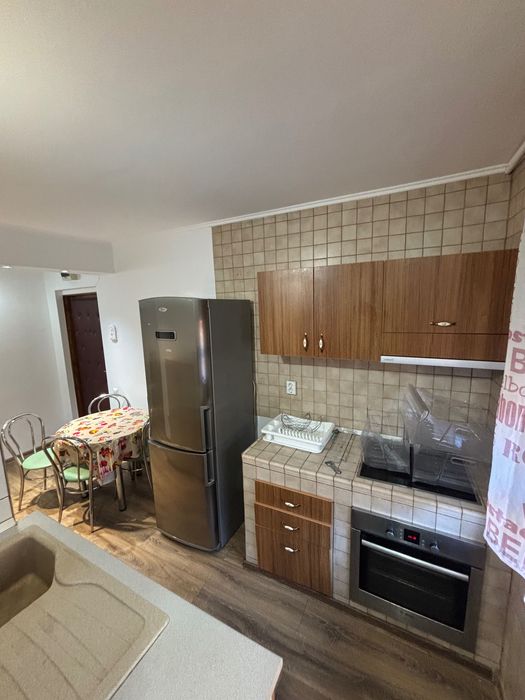 Apartament 3 camere conf I de inchiriat