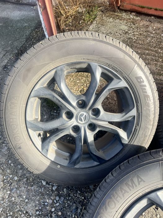 Cauciucuri yokohama 215/60/16