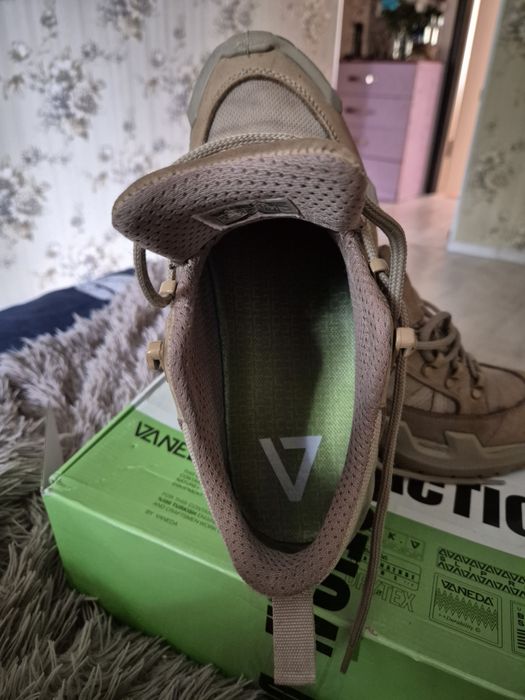 Тактические кроссовки VANEDA (военные)
