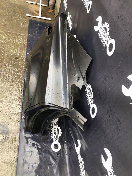 Aripa dreapta spate Lexus RX430H