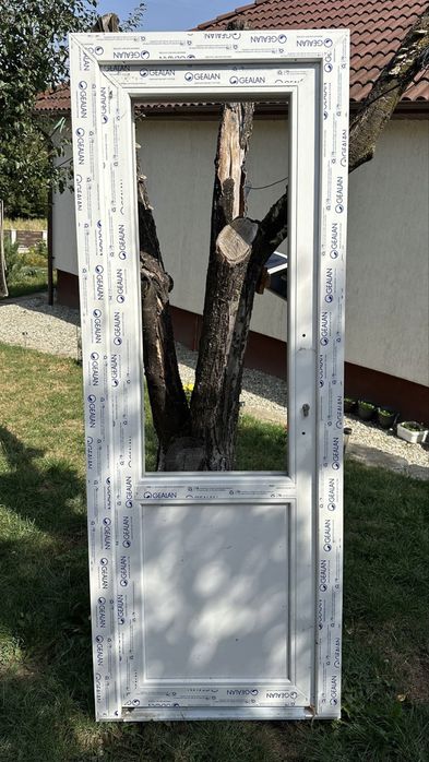 Geamuri / tâmplărie PVC nefolosite