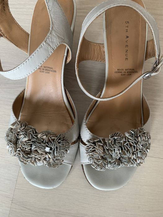 Vand sandale piele nude(38)superbe.